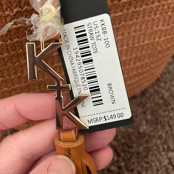 NWT! Kendall & Kylie Straw Tote - Picture 3 of 10